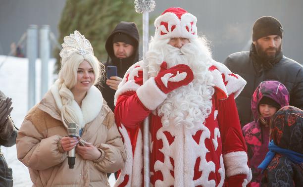 Детский праздник в ЖК «Современник»: Дед Мороз, хороводы и сладкие подарки всем!