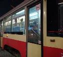 На проспекте Ленина из-за упавшей пассажирки встали трамваи