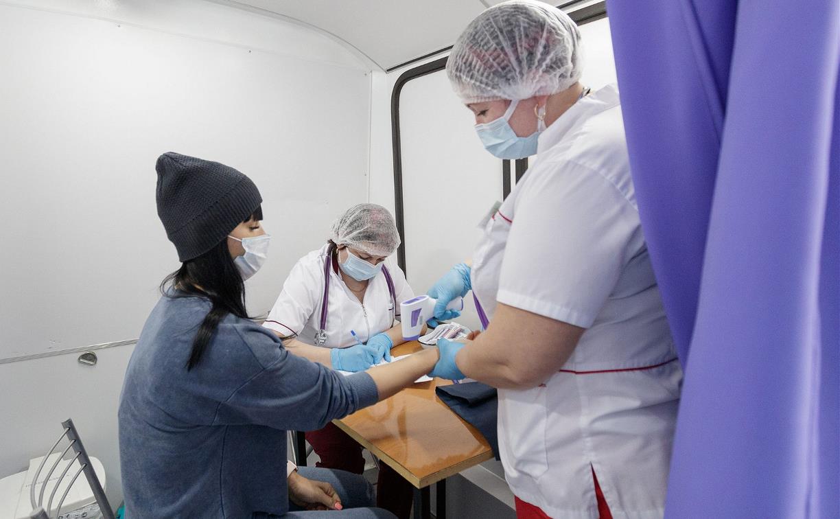 Более 15 тысяч жителей Тульской области сделали прививку от коронавируса