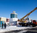 Снеговик-гигант на Казанской набережной «сыграет» на гармошке