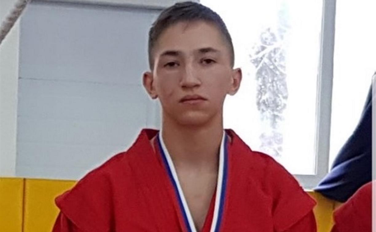 Туляк завоевал бронзу на всероссийских соревнованиях по самбо