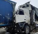 При столкновении грузовиков в Веневском районе пострадали два человека