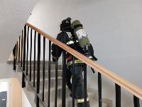 Тульские пожарные провели соревнования по бегу на 22-этаж, Фото: 32