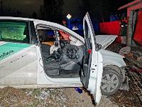 Ночная погоня в Туле: пьяный на каршеринговом авто сбил столб и протаранил гараж, Фото: 7