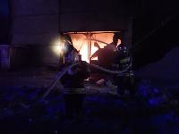 Крупный пожар в Ленинском: загорелся склад на заводе битумных изделий, Фото: 4
